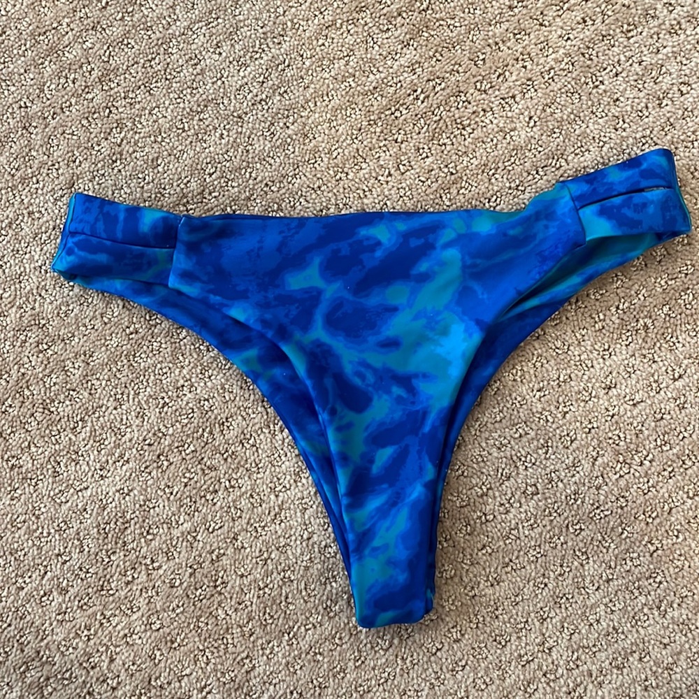 Tie dye bikini bottom!